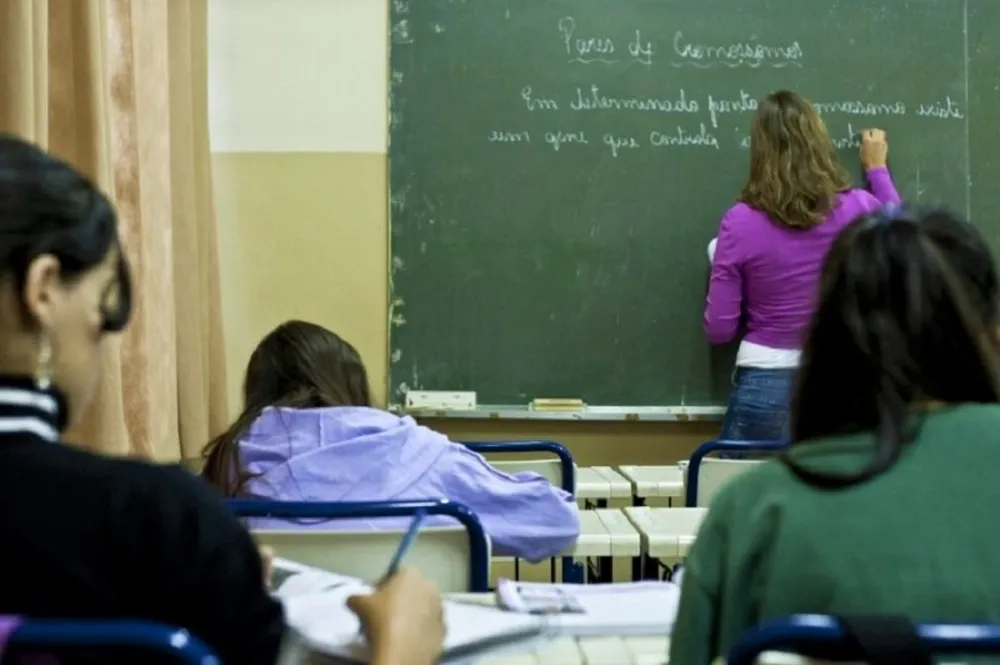 Prefeitura reajusta salários dos professores em Ariquemes, RO